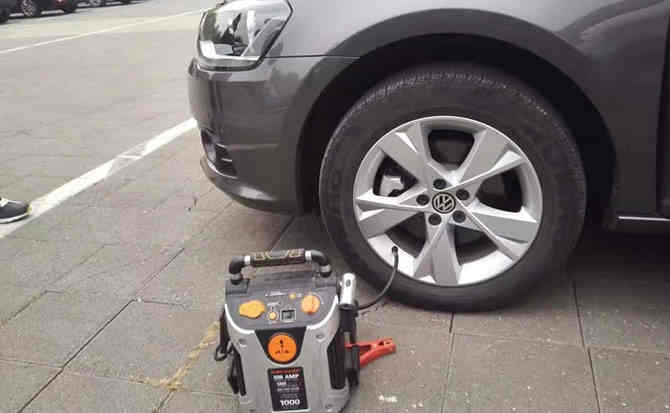 夏邑汽车搭电案例